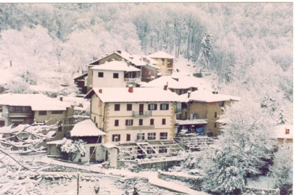 Delzanno Hotel Varallo Exterior foto